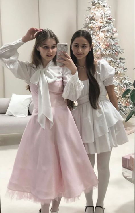 #birthdayparty #instagram #coquette #coquettefashion #dresses #pinkpilatesprincess #pinkchristmas Cocette Aesthetic Dress, Coquette Quinceañera, Aesthetic Dress, Vogue Beauty, Lily Rose, French Girl, Marie Antoinette, Friend Photos, Elegant Outfit