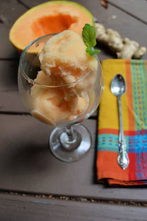 This ginger and cantaloupe melon sorbet is so good! Cantaloupe Sorbet Recipes, Easy Sorbet, Cantaloupe Sorbet, Fruit Sorbet Recipe, Ginger Sorbet, Melon Sorbet, Homemade Sorbet, Frozen Treats Recipes, Sorbet Is