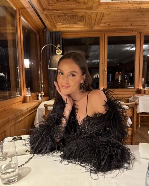 Emma Rose on Instagram: “date night 🍨” Date Outfit Ideas Casual, Fall Dinner Date Outfit, Dinner Date Outfit Ideas, Winter Dressy Outfits, Dinner Date Outfit, Outfit Ideas Dressy, Date Outfit Ideas, Lucky Girl Syndrome, Outfits Night Out