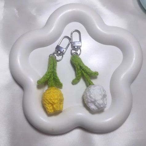 Tulip keychain🌷💕 DM for order/enquiry 💌 . . . . . Tags: #crochet #crochetkeychain #crochettulip #yarnlove #hookedoncrochet #hookedonyarn #smallbusinessowner #smallbusiness #fyp #explorepage Tulip Keychain, Crochet Keychain, Small Business Owner, Crochet Hooks, Tulips, Small Business, Yarn, Tags, Crochet