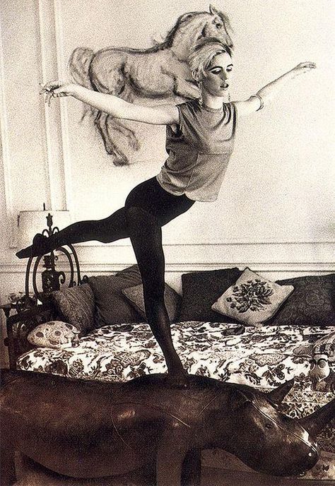 Edie Sedgwick in her famous black leotard and tights. Vogue Aug 1965. Edie Sedgwick, Embroidered Pillows, Sweet Charity, Scatter Rugs, Bruce Weber, Patrick Demarchelier, Ellen Von Unwerth, Helmut Newton, Tim Walker