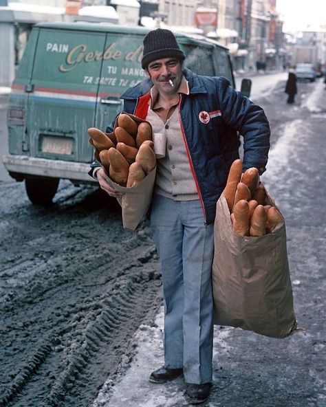 Bread Delivery, Current Aesthetic, 캐릭터 드로잉, Body Reference, 인물 사진, Photo Reference, New Perspective, Old Men, Photography Inspo