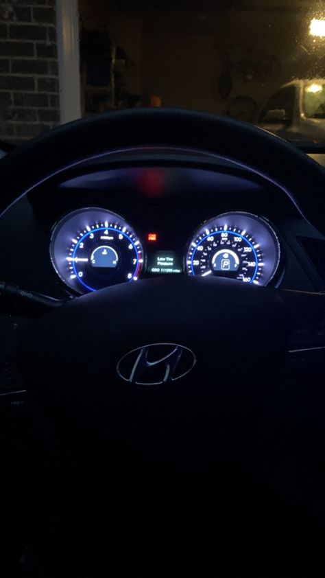 Steering Wheel Aesthetic, Wheel Aesthetic, Dark Aesthetic, Steering Wheel, Wheel, Quick Saves