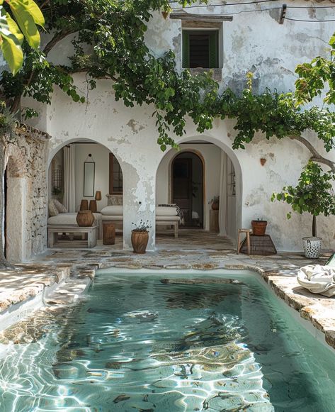 Andalusian Houses, Mallorca House, Mediterranean Pool, Mediterranean Patio, Organic Architecture, Mediterranean Home, Ponds Backyard, Mediterranean Homes, Outdoor Swimming