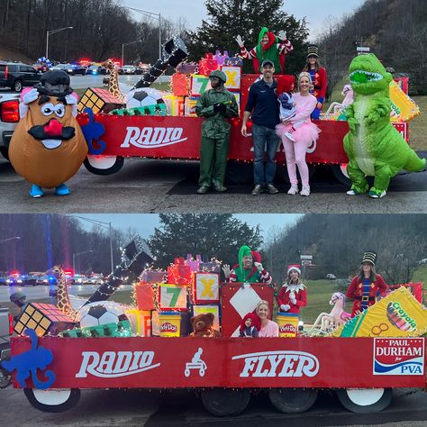 Radio Flyer Christmas Parade Float Classic Toys Christmas Parade Float Presents, Christmas Floats Parade Ideas Diy, Movie Theme Parade Float Ideas, Toyland Float Ideas, Christmas Truck Decorations Parade, School Christmas Floats Parade Ideas, Old Fashion Christmas Parade Float Ideas, Preschool Christmas Parade Float Ideas, Preschool Float Parade