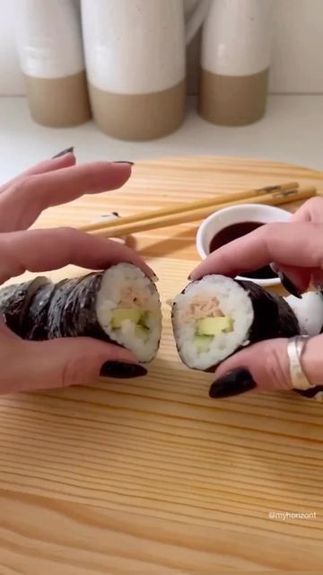 James Bond on Instagram: "Easy sushi making 🍣 Click the link in bio @veganfitrecipes to get yours 😍 SALE ends in 24 hours ⏰" Dinner Hacks, Sushi Bazooka, Sushi Diy, Anime Snake, Sushi Recipes Homemade, Sushi Maker, Homemade Custard, Sushi Recipes, Food Recepie