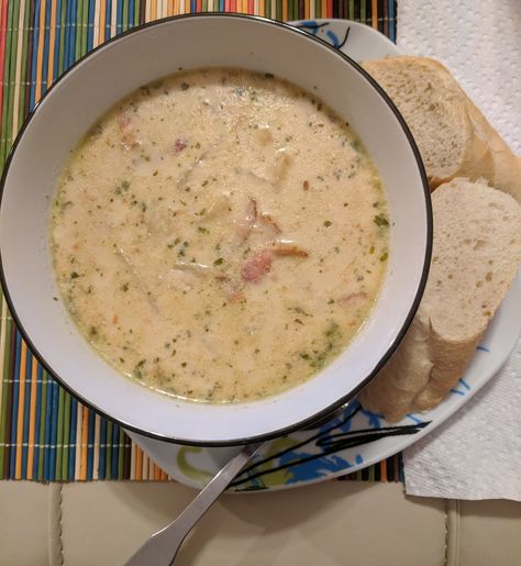 Mos Clam Chowder Recipe - Genius Kitchen Copycat Skippers Clam Chowder, Mo’s Clam Chowder Recipe, Mo's Clam Chowder Recipe Oregon Coast, Skippers Clam Chowder Recipe, Mo's Clam Chowder Recipe, Clam Dishes, Best Clam Chowder Recipe, Gf Soup, Best Clam Chowder