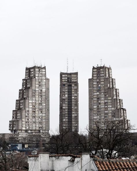 Belgrade's Rudo Buildings — a.k.a. the Eastern City Gates — captured by reader @matthijskok.nl 🏢🏢🏢⁣⁣⁣⁣⁣ ⁣⁣ Use the tag #NewEastInFocus to Cold Architecture, Urban Hell, Doomer Aesthetic, Brutalism Architecture, East Europe, Brutalist Architecture, Urban Environment, Urban Fantasy, Brutalism