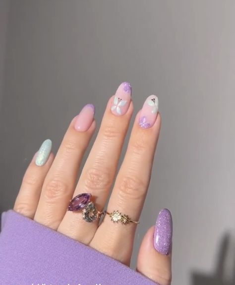 Speak Now Era Nails, Taylor Swift Lavender Haze Nails, Taylor Swift Nails Speak Now, Speak Now Nails, Nail Deaigns, Swift Nails, Taylor Swift Nails, Taylor Outfits, Cute Simple Nails