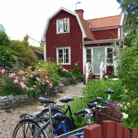 Vaxholm Sweden, 2023 Recap, Sweden Summer, Cute Cottages, Stockholm Archipelago, Swedish Summer, Scandinavian Summer, Small Community, Small Town Life