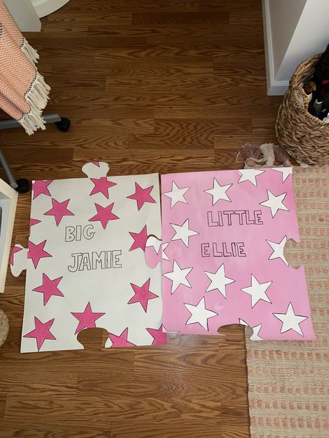 Big Sis Lil Sis Gifts Sorority, Big Sis Lil Sis Reveal Ideas Puzzle Pieces, Big Little Puzzle Pieces Reveal, Puzzle Peice, Big Sis Lil Sis Gifts, Sorority Big Little Reveal, Big/little Baskets, Big Little Basket, Sister Sign