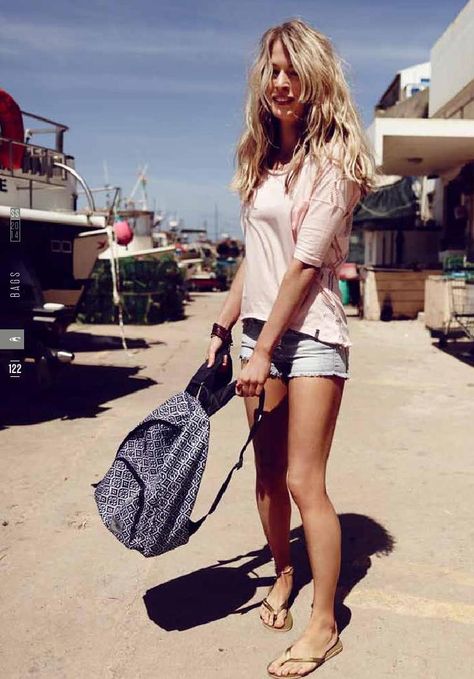 #ClippedOnIssuu from Oneill ss14 women lookbook Lifestyle Photos, Digital Publishing, Lookbook, Mini Skirts, Lifestyle, Books