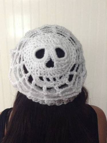 Crochet Sugar Skull, Crochet Christmas Hat, Gothic Crochet, Snowman Hats, Crochet Skull Patterns, Crochet Christmas Hats, Crochet Beanies, Crochet Wearables, Crochet Skull