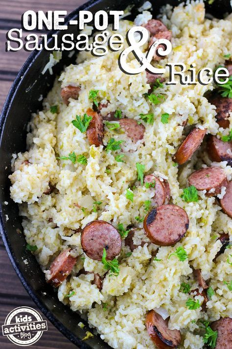 Easy One Pot Sausage and Rice Pork Casseroles, Crockpot Rice, Sausage Meals, One Pot Sausage, Sausage And Rice, Sausage Rice, White Rice Recipes, Sausage Dinner, Kid Foods