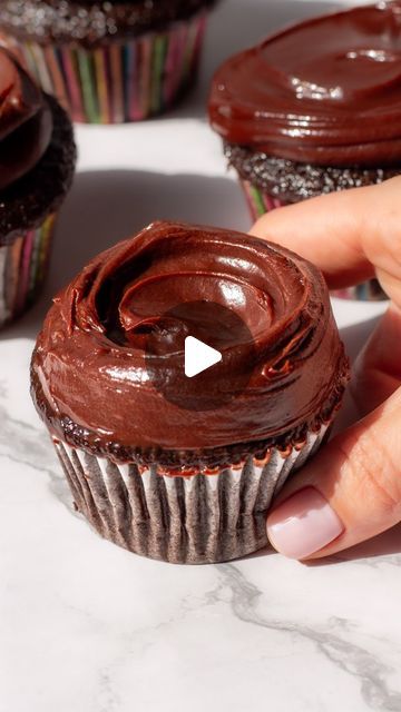 Maddie & Jules on Instagram: "These chocolate cupcakes have been our go-to chocolate cake recipe for years. They come together so quickly in one bowl and could not be easier to make. 

Full chocolate cupcake recipe linked in bio or visit https://kitchen-by-the-sea.com/chocolate-cupcakes-with-chocolate-icing/

Cupcakes (Hershey’s Black Magic Cake*):
1 ¾ cups all-purpose flour 210 g
2 cups granulated sugar 400 g
¾ cup unsweetened cocoa powder preferably dutch processed, 75 g
2 teaspoons baking soda 10 ml
1 teaspoon baking powder 5 ml
1 teaspoon salt ½ if morton, 5 ml
2 large eggs
2 teaspoons vanilla extract 10 ml
1 cup buttermilk 240 ml
½ cup oil canola or vegetable, 120 ml
1 cup hot coffee 240 ml

Chocolate Ganache Icing:
5 oz chopped dark chocolate
4 tablespoons salted butter 57 g
3/4 cup Chocolate Icing For Cupcakes, Cupcakes Rellenos, Chocolate Ganache Icing, Black Magic Cake, Chocolate Cupcake Recipe, Ganache Icing, Chocolate Cupcakes Moist, Dessert Oreo, Unsweetened Cocoa Powder