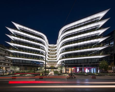 White Facade, Urban Office, Studio Office, New Architecture, Facade Lighting, Studios Architecture, Skyscraper Architecture, Office Buildings, Visual Perception