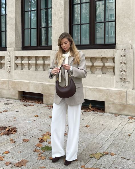 Creamy outfit🍦 jacket @sandroparis sweater @laurenralphlauren bag @songmont_official batter flats @hm Autumn outfit, cozy outfit, outfit details, content creator, fashion blogger, minimalstreetstyle, autumn street style, nanoinfluencer, street fashion, outfitinspo, elegant style, Parisian street style, retro vibes, romantic outfit, outfit inspiration, pinterest outfit Creamy Outfit, Parisian Street Style, Autumn Street, Parisian Street, Street Style Parisian, Romantic Outfit, Autumn Street Style, Pinterest Outfits, Cozy Outfit