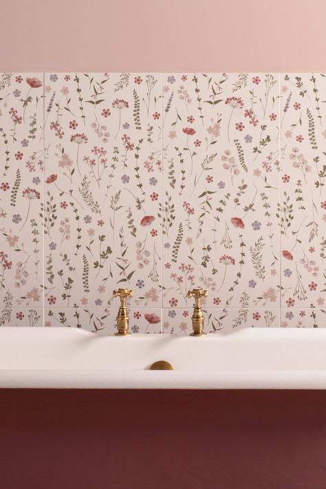 Floral Tile Bathroom, Cottage Kitchen Tiles, Floral Bathroom, Tiles Ideas, Gorgeous Tile, Flower Tile, Perfect Paint Color, Floral Tiles, Cute Cottage