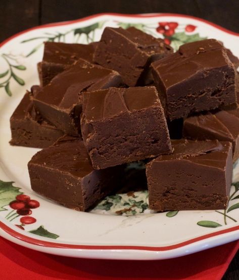 Hershey's Old Fashioned Cocoa Fudge - My Country Table Old Fashion Fudge Recipes, Hersheys Cocoa Fudge, Cocoa Fudge, Bangkok Trip, Old Fashioned Fudge, Fudge Recipes Chocolate, Hershey Cocoa, Homemade Fudge, Desserts Vegan