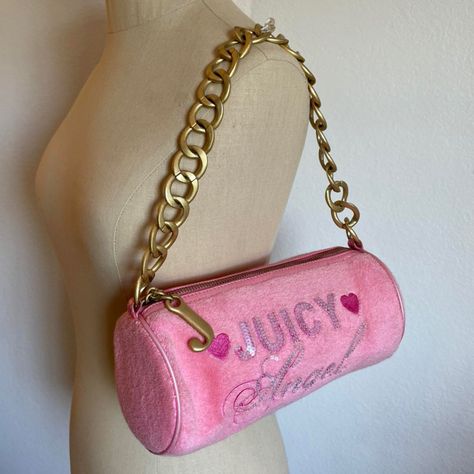 Juicy Couture Aesthetic, Juicy Couture Clothes, Doll Closet, Bling Bags, Juicy Couture Purse, Pink Stuff, Y2k Accessories, Bag Art, Barrel Bag