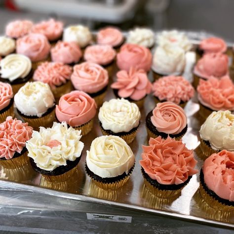 #cupcakes Simple Boho Cupcakes, Boho Floral Cupcakes, Boho Flower Cupcakes, Spring Themed Cupcakes, Baby In Bloom Baby Shower Cake, Boho Theme Cupcakes, Boho Baby Shower Cupcakes, Baby In Bloom Cupcakes, Baby Shower Cupcakes Girl