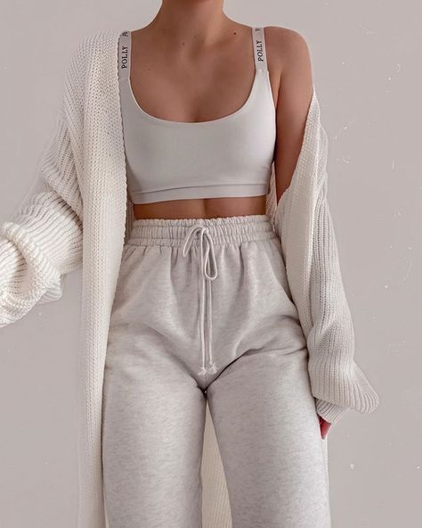 #ootd #casual #loungewear Mode Hippie, Cute Lazy Outfits, Lazy Day Outfits, Causual Outfits, Cute Comfy Outfits, Mode Inspo, Sporty Outfits, Teen Fashion Outfits, Comfy Outfits