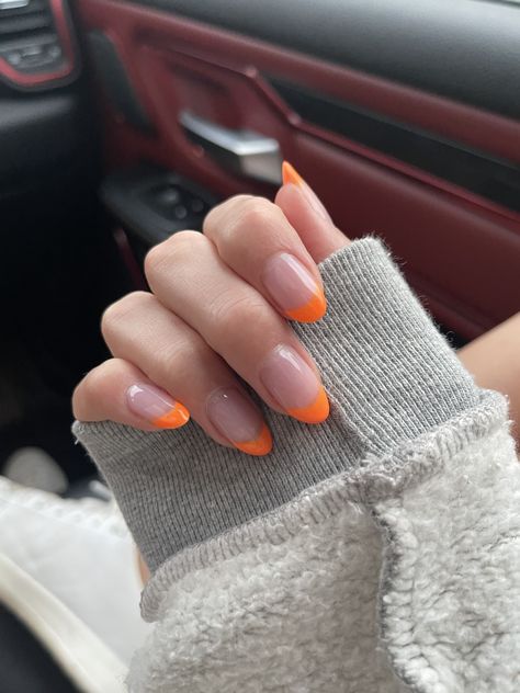 Orange french tip gel manicure 🧡 #summernails #nailinspo #colortips #orangenails #trendynails #fallnails #gelnails #almondnails French Tip Gel Manicure, Orange French Tip Nails, Orange French Tip, French Tip Gel, Bright Orange Nails, Oval Acrylic Nails, Neon Orange Nails, Orange Acrylic Nails, Lady Fingers