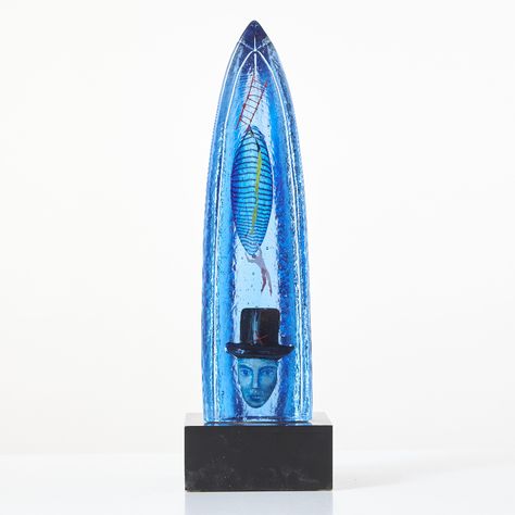 BERTIL VALLIEN. Sculpture, glass, Kosta Boda, decor of moulded figures, signed B. Vallien. Bertil Vallien, Kosta Boda, Contemporary Glass, Glass Design, Online Auctions, Modern Vintage, Art Glass, Modern Contemporary, Design Art