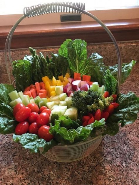 Veggie Tray Ideas, Easter Vegetables, Nail Easter, Brunch Easter, Craft Easter, Nails Easter, Easter Appetizers, Easter Dishes, Easter Lunch