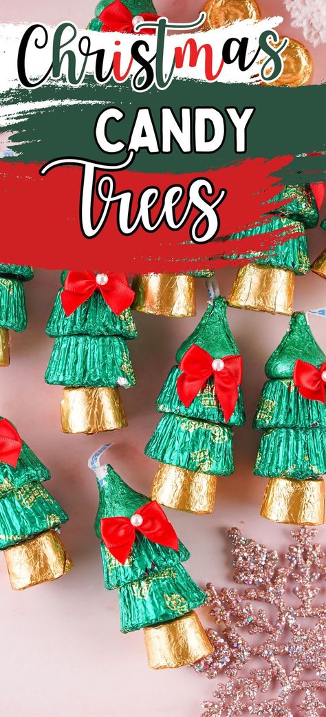 mini candy christmas trees on pink table Candy Christmas Trees, Hershey Kisses Christmas Tree, Hershey Kisses Crafts, Homemade Gift Idea, Candy Trees, Candy Christmas Tree, Christmas Kiss, Inexpensive Christmas Gifts, Candy Cup