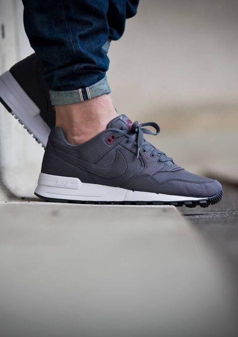 Nike Air Pegasus 89 Plain n simple Nike Air Pegasus 89, Nike Inspiration, Nike Spandex, Nike Air Pegasus, Melissa Shoes, Sneaker Stores, Mens Nike Air, New Nike Air, Nike Sweatshirts