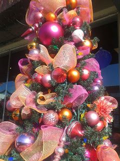 SugarSkull Industries: Hot Pink and Orange Christmas Tree. Pink And Orange Christmas Tree, Pink And Orange Christmas, Orange Christmas Decor, Orange Christmas Tree, Orange Christmas, Blue Christmas Tree, Pink Christmas Decorations, Pink Holiday, Pink Christmas Tree