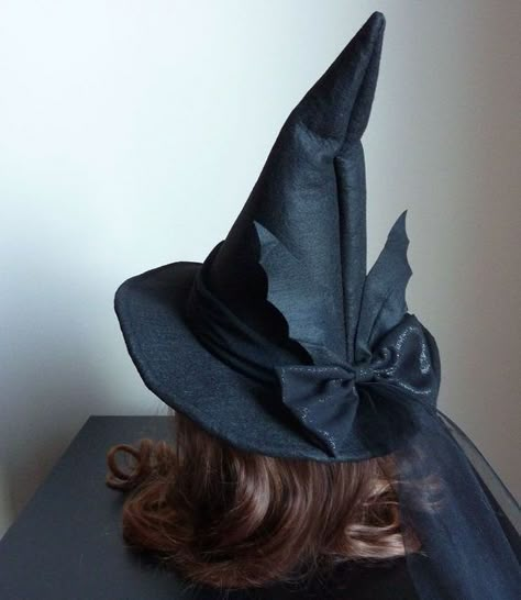 Felt Witch Hat, Princess Hat, Witch Costumes, Witches Hat, Halloween Witch Hat, Witch Fashion, Halloween Hats, Diy Hat, Witch Costume