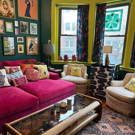 Jewel Tone Apartment Living Rooms, Funky Lounge Room Ideas, Paris Maximalist Apartment, Funky Small Living Room, Funky Sitting Room Ideas, Small Apartment Eclectic, Maximalist Living Room Small Spaces, Small Room Maximalist, Bright Bold Living Room