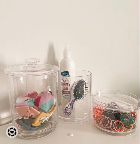 Organizing Hair Products In Bedroom, Toddler Hair Organization, How To Store Hair Clips, Kids Hair Accessories Organizer, Hair Clip Organization, Hair Care Organization, Hair Accessories Organization, Toddler Bedroom Organization, Toddler Curly Hair