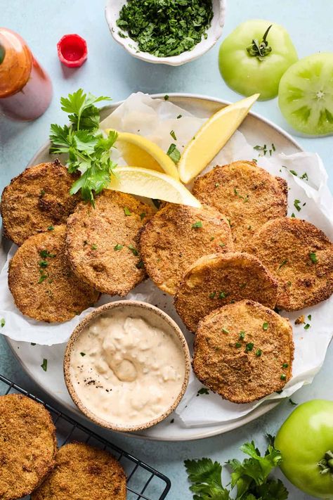 Fried Green Tomatoes Recipe Air Fryer, Air Fry Green Tomatoes, Air Fryer Fried Green Tomatoes Recipe, Air Fried Green Tomatoes Recipe, Fryer Green Tomatoes, Air Fryer Green Tomatoes, Airfryer Fried Green Tomatoes, Fried Green Tomatoes Air Fryer, Tomatoes Air Fryer