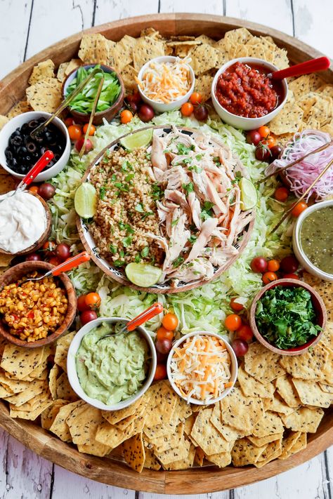 Chicken Taco Bowl Board #tacoboard #tacobowl #tacobowldinnerboard #epicdinnerboard Chicken Taco Bowl, Dinner Boards, Taco Dinner Recipes, Chili Dinner, Chicken Taco Bowls, Taco Bowl, Taco Dinner, Food Boards, Soul Food Dinner