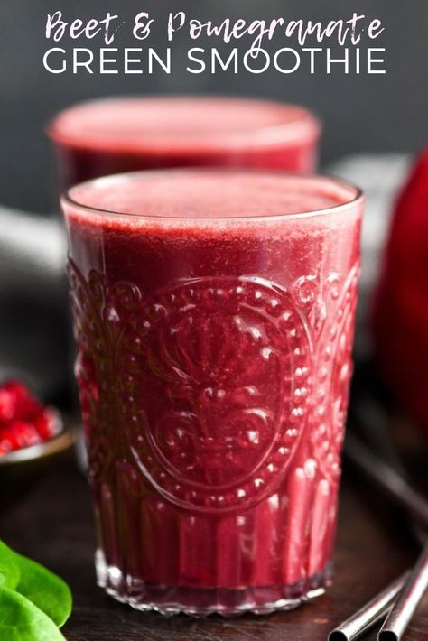 This Beet Smoothie With Spinach, Beets Smoothie Recipes, Winter Produce, Spinach Recipes Vegan, Pomegranate Smoothie, Smoothie Breakfast, Banana Smoothie Bowl, Beet Smoothie, Fruit Smoothie Recipes Healthy