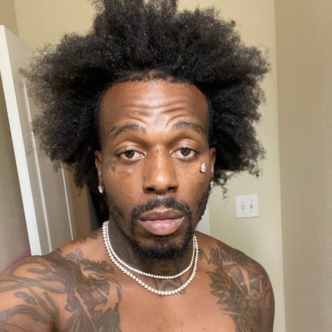 Sauce Walka, Celebrity Birthdays, Face Tattoos, Black Celebrities, Face Tattoo, Piercings, Sauce, Tattoos, Celebrities