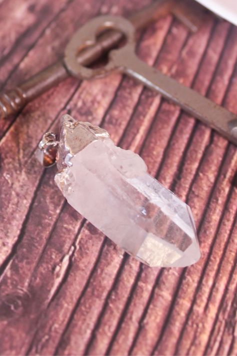 Leaving The Past Behind, Crown Chakra, Clear Quartz Crystal, Chakra Healing, The Meaning, Quartz Stone, The Crown, Energy Healing, Clear Quartz