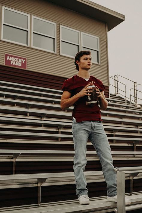 Senior Football Photography, Football Photoshoot, Football Senior Pictures, Senior Photos Boys, Football Calendar, Football Poses, Football Pics, Football Apparel, Senior Boy Photography