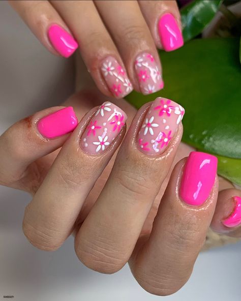 Short Pink Summer Nails 2023, Nail Art Hot Pink Designs, Bright Neon Pink Nails, Barbie Manicure Short Nails, Neon Pink Nails With Flowers, Short Gel Nail Designs Summer Hot Pink, Neon Nails With Flowers, Neon Pink Green Nails, Neon Flower Nail Designs