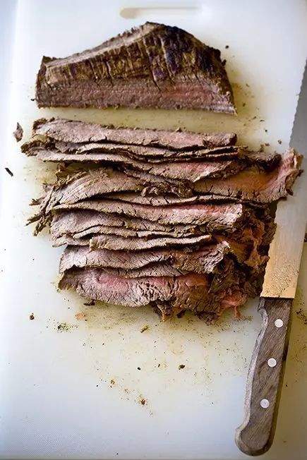 Steak Nachos, Carne Asada Marinade, Flank Steak Tacos, Marinated Flank Steak, Flank Steak Recipes, Steak Tacos, Grilled Flank Steak, Steak Marinade, Marinated Steak