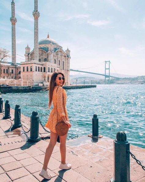 Catherine P. Livieratos 🐚 on Instagram: “Think about all that you are instead of what you are not💫 You are amazing and you deserve the best!” Istanbul Poses, Ortakoy Istanbul, Turkey Pics, Istanbul Pictures, Turkey Fashion, Istanbul Fashion, Istanbul Turkey Photography, Travel Photoshoot, Travel Pose