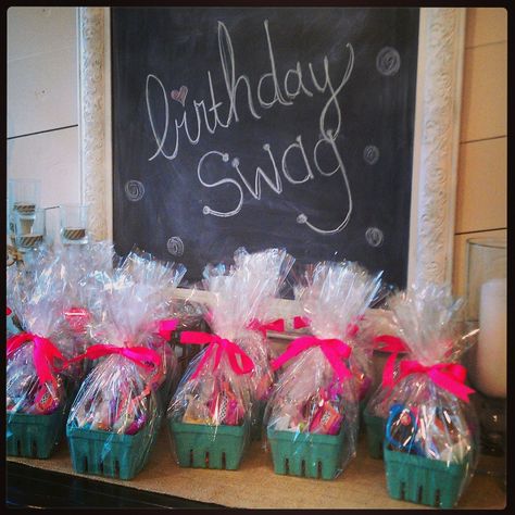 use CUTE Berry baskets to hold party favors Strawberry Shortcake Birthday, Berry Basket, Girly Birthday, No Boys Allowed, Strawberry Shortcake Party, Strawberry Party, Berry Baskets, Loot Bags, Diy Teacher Gifts