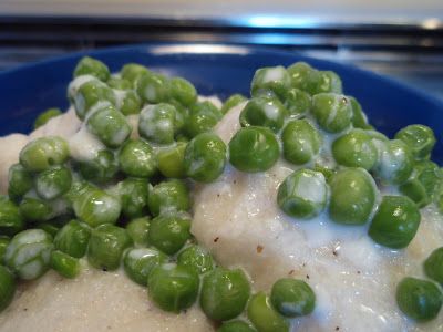 A Southern Grace: perfect peas & dumplins Peas And Dumplings Soup, Pea Dumplings Recipe, Peas And Dumplings Recipes, Peas And Dumplings, Pea Dumplings, Southern Peas Recipe, Foil Potatoes, Side Veggies, Vegetable Entrees