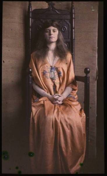 Wooden Throne, Kelmscott Press, Subtractive Color, Collections Photography, House Photography, Dishonored, Aesthetic Movement, Pre Raphaelite, Color Film