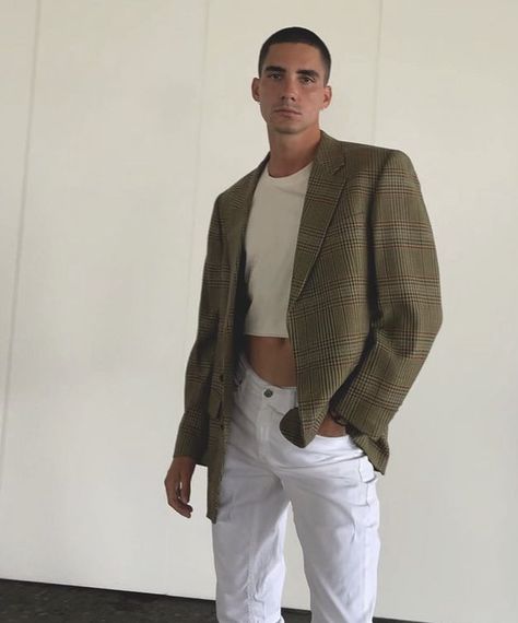 Crop Top With Blazer, Blazer Crop Top Outfit, Crop Top Outfits Men, Blazer Crop, Crop Top Outfit, Daily Fits, Smart Fashion, Mens Crop Top, Blazer Men