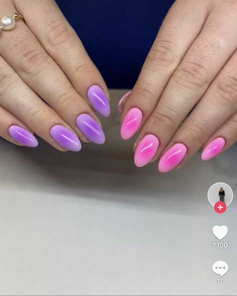 One Hand Pink And One Hand Purple Nails, Aurora Nails Design, Pink And Purple Nails Designs, Aura Nails Purple, Speak Now Nails, Fun Purple Nails, Ora Nails, Purple Aura Nails, Pink And Purple Nails