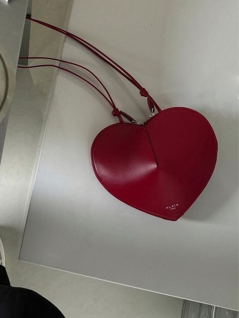 Alaia Heart Bag, Alaia Bag, Heart Bags, Types Of Colours, Women's Bags By Shape, Red Bag, Fancy Shoes, Novelty Bags, Heart Bag